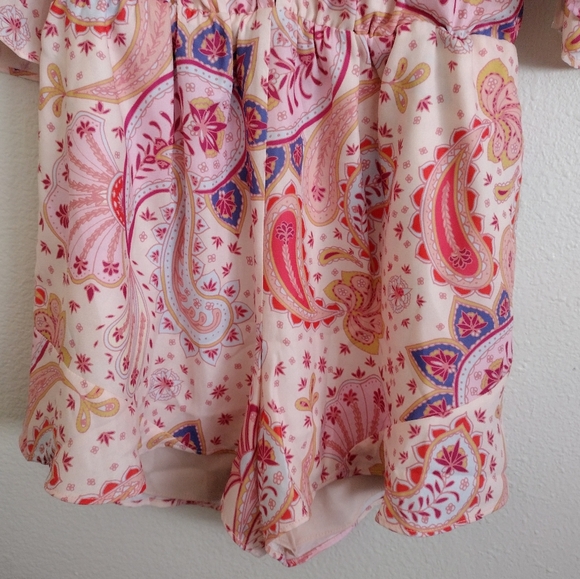 Lovers + Friends NWT Epiphany paisley  floral print pink romper size medium - Picture 9 of 15